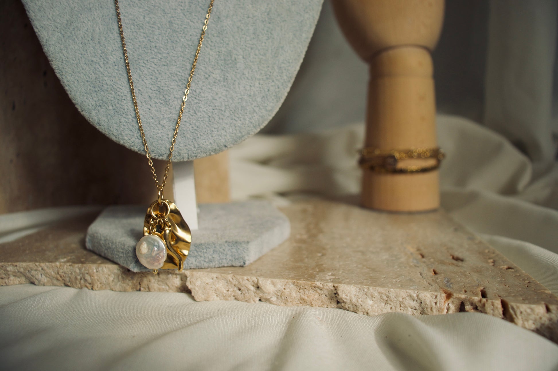 Solei Fierce / necklace set + bracelet