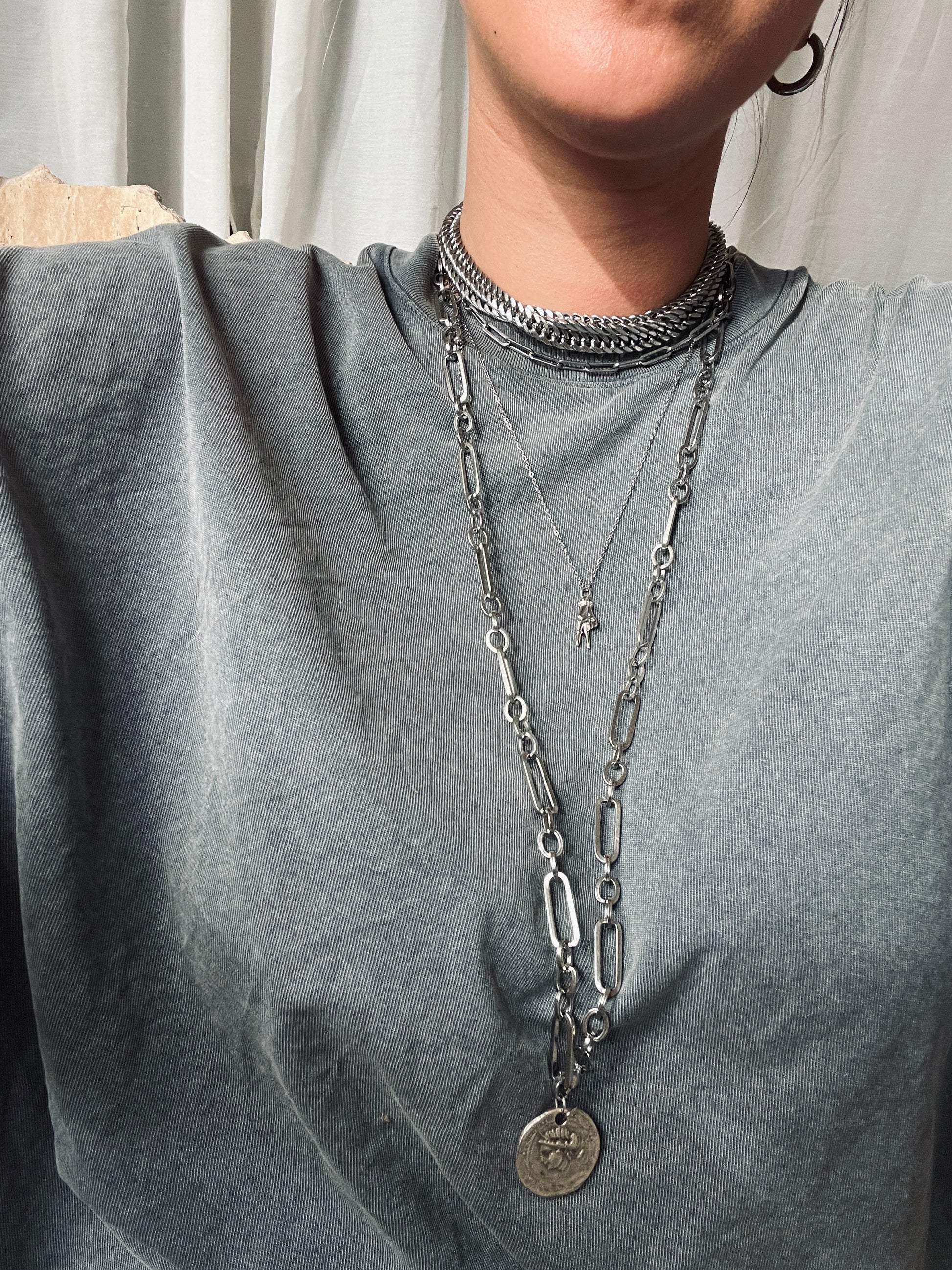 Chain ritual