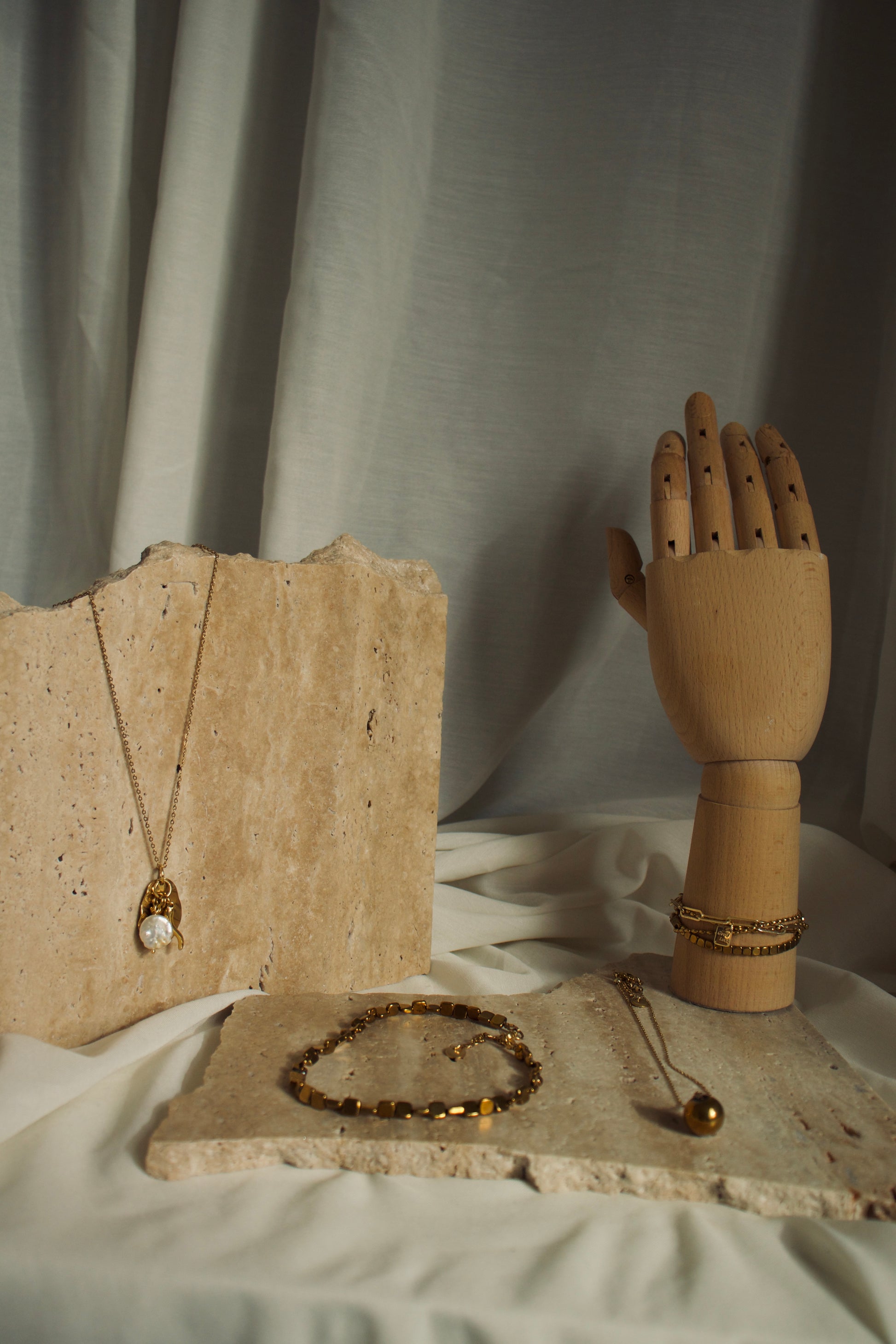 Solei Fierce / necklace set + bracelet