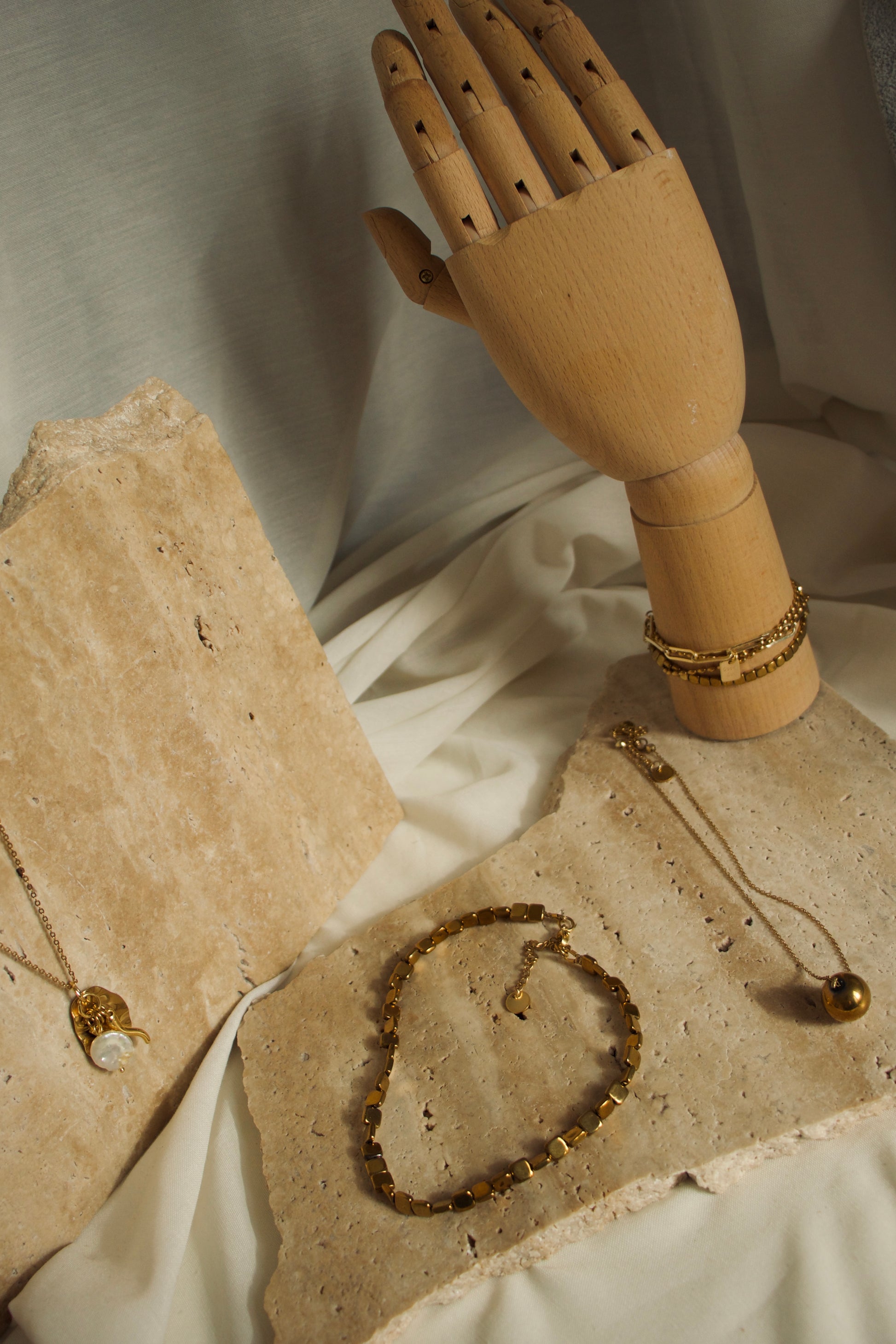 Solei Fierce / necklace set + bracelet